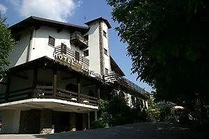 Hotel Ristorante Sassi Rossi