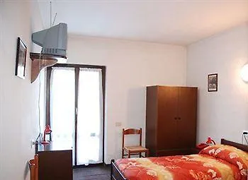 Hotel Ristorante Sassi Rossi 3*