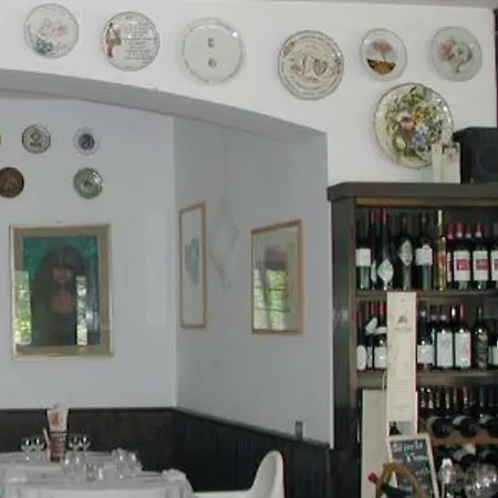 Hotel Ristorante Sassi Rossi Taceno